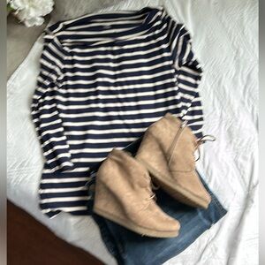 Beautiful suede dark tan lace up wedge